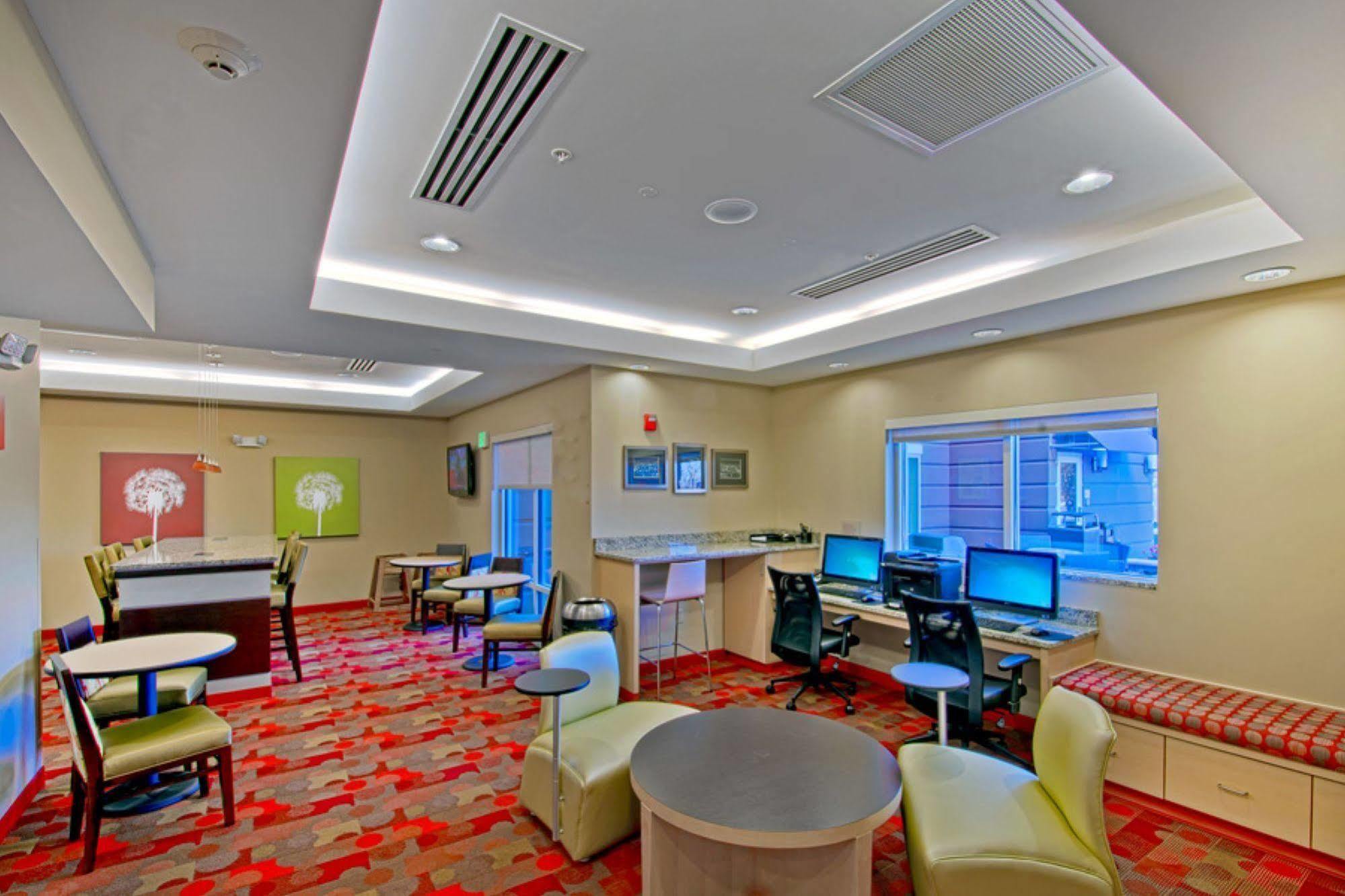 Towneplace Suites By Marriott Chattanooga Near Hamilton Place Екстер'єр фото